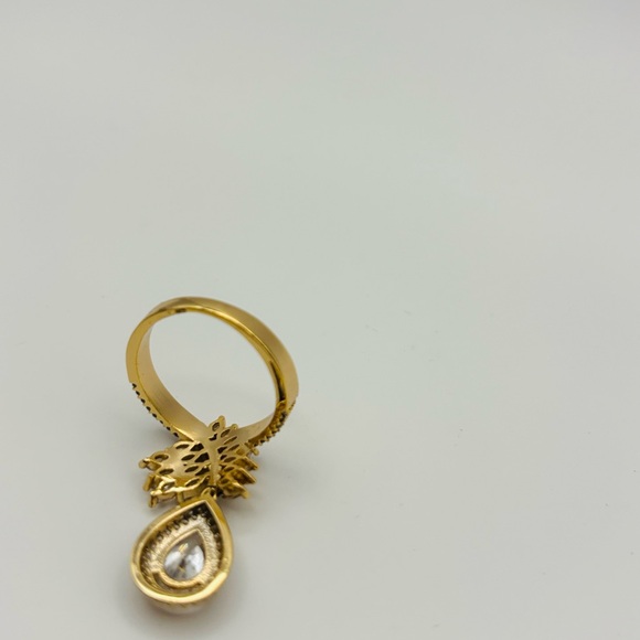 Gold Tone Statement Ring with Articulated Teardrop | Size 8 | CZ Cocktail Ring - Picture 3 of 8